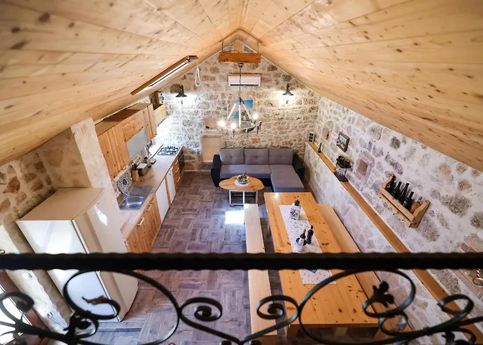 Vikendica House Manuela *