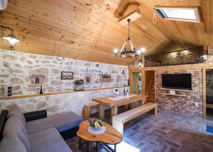 House Manuela Vikendica