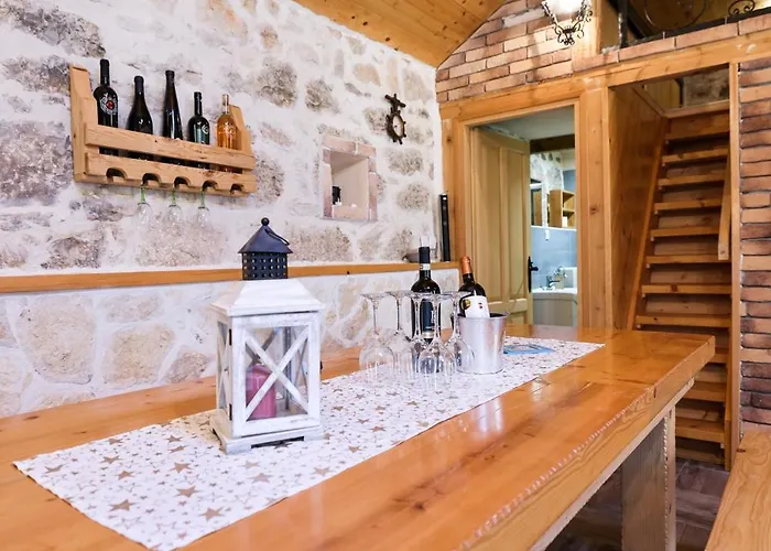 House Manuela Vikendica *