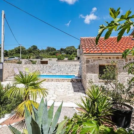 House Manuela Holiday home *