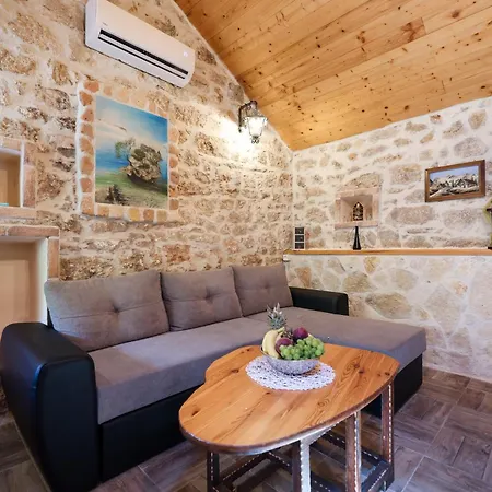 Vikendica House Manuela